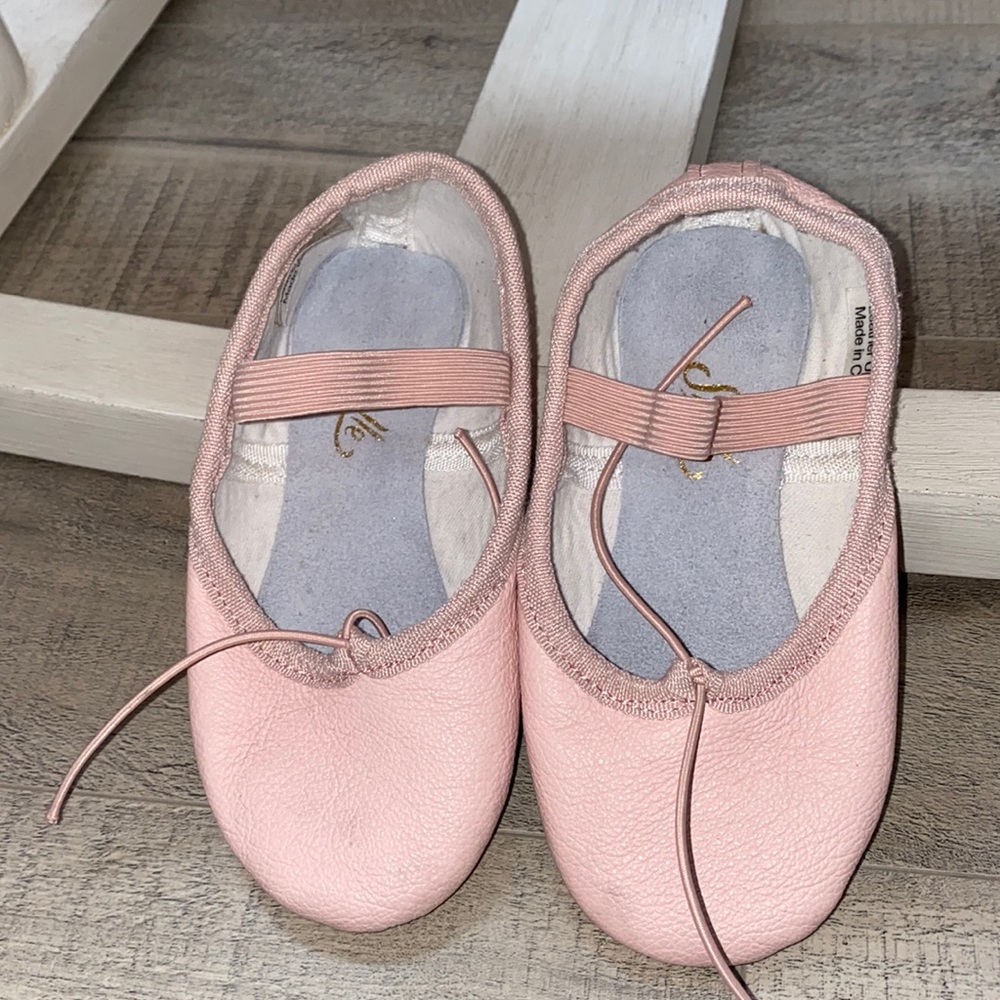 Kids dance shoes